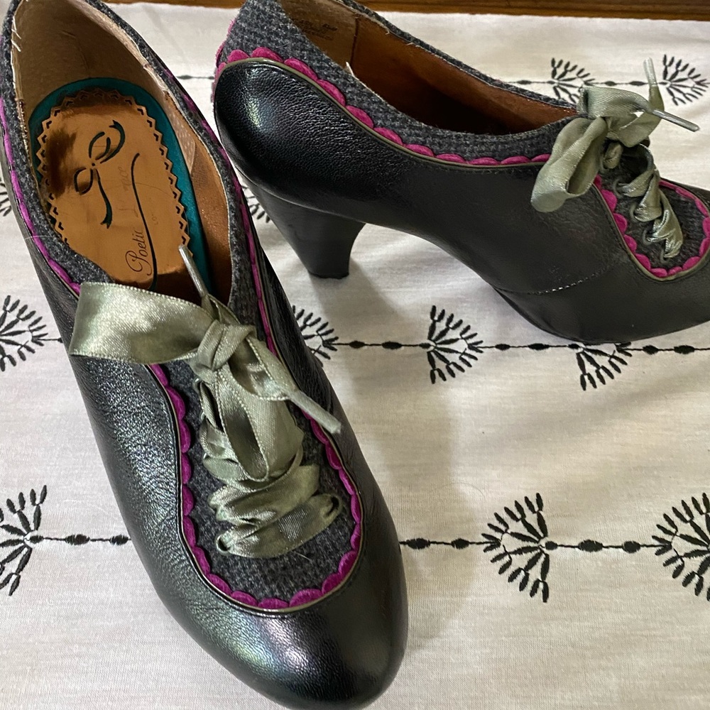 Poetic License Vintage Leather Pumps